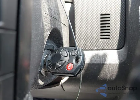 2009 Ford Escape Xlt from USA, damaged, VIN 1FMCU03799KC65653